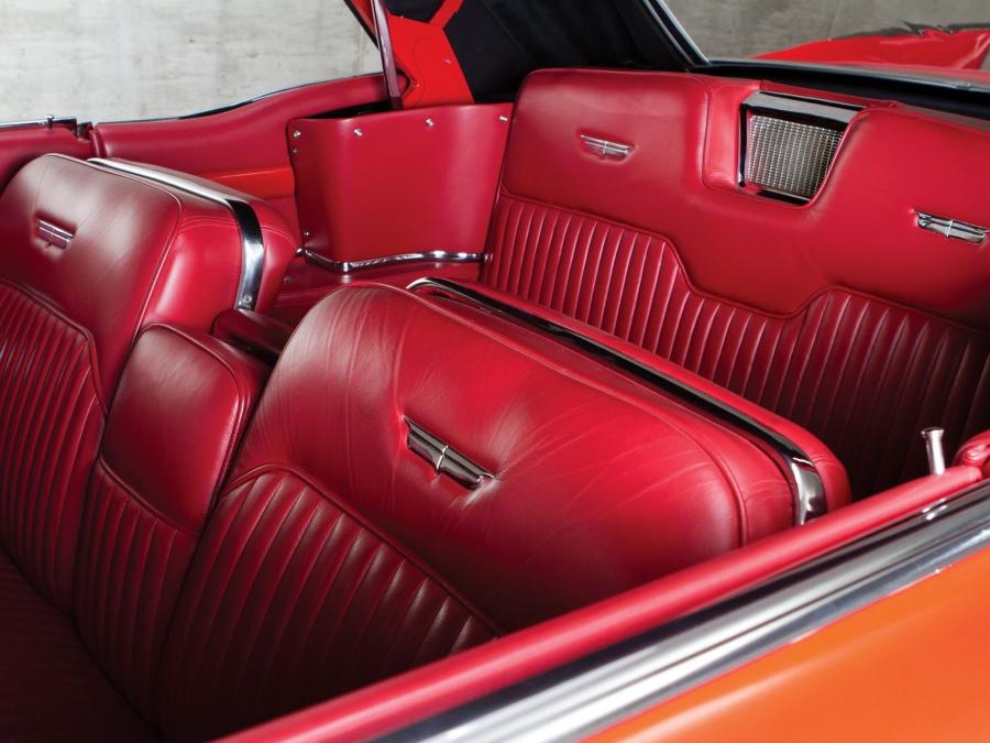  Cadillac Eldorado Biarritz Convertible 1957 года  (фото 14 из 98)